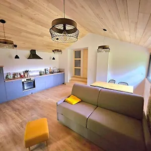 https://villa-ancienne-batisse-renovee.midi-pyreneeshotels.com